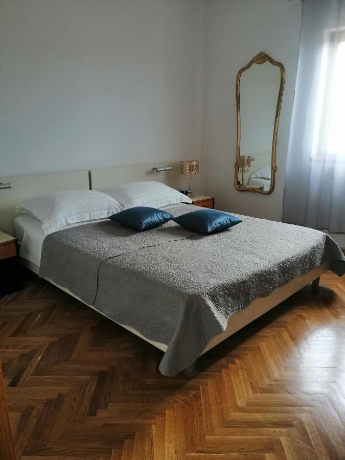 Olive Garden Accomodation Savar Extérieur photo